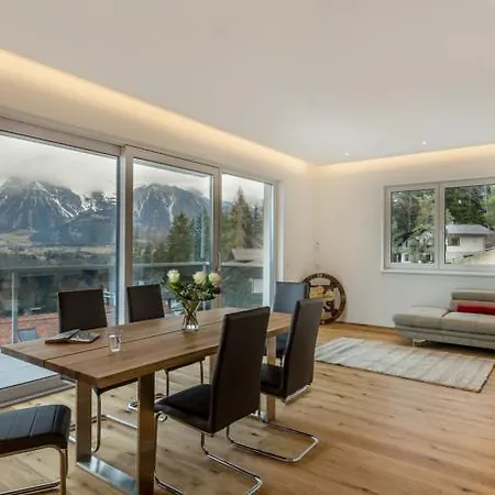 Panorama Planai Apartment *
